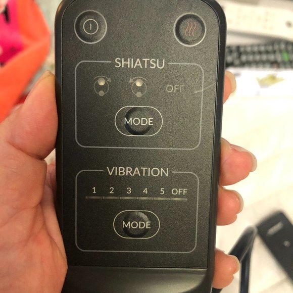 HoMEDICS SHIATSU & VIBRATION Massager with Heat - Picture 2 of 5